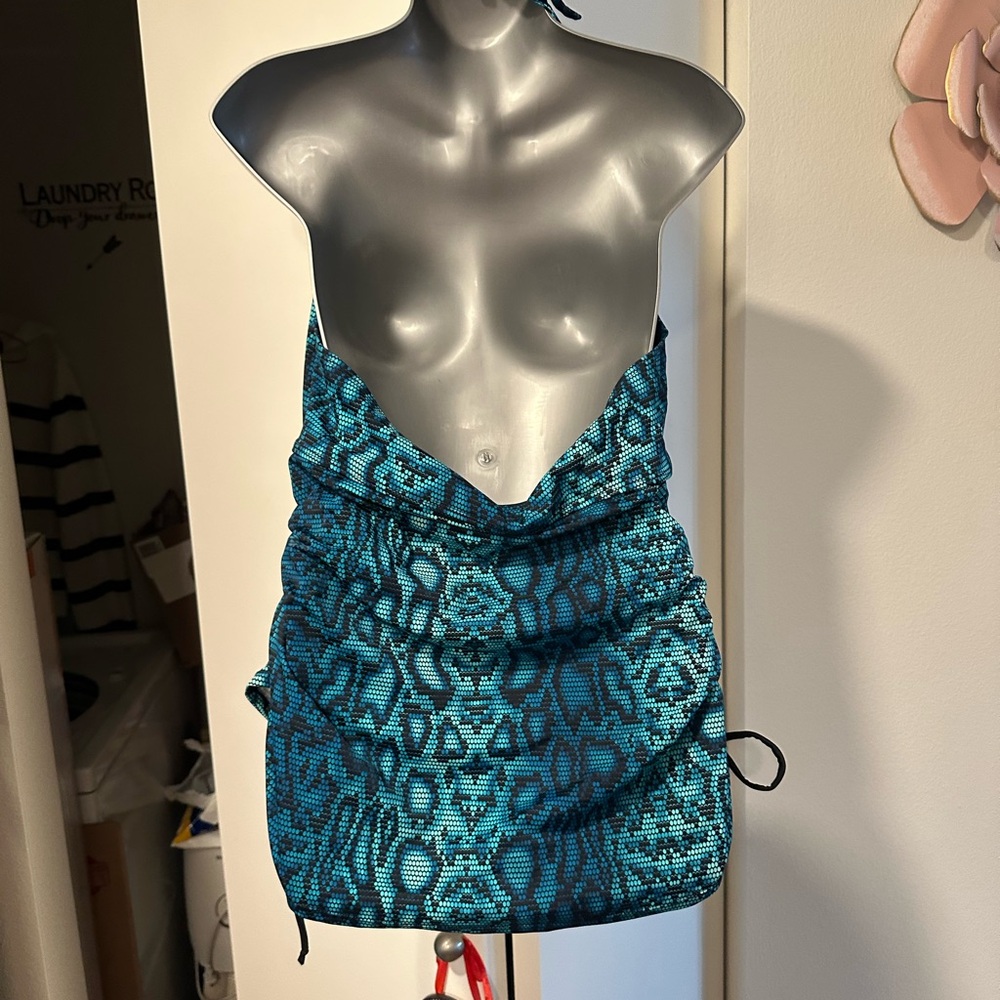Swimsuits for All Size 20 Halter Swimsuit Top - Picture 10 of 11